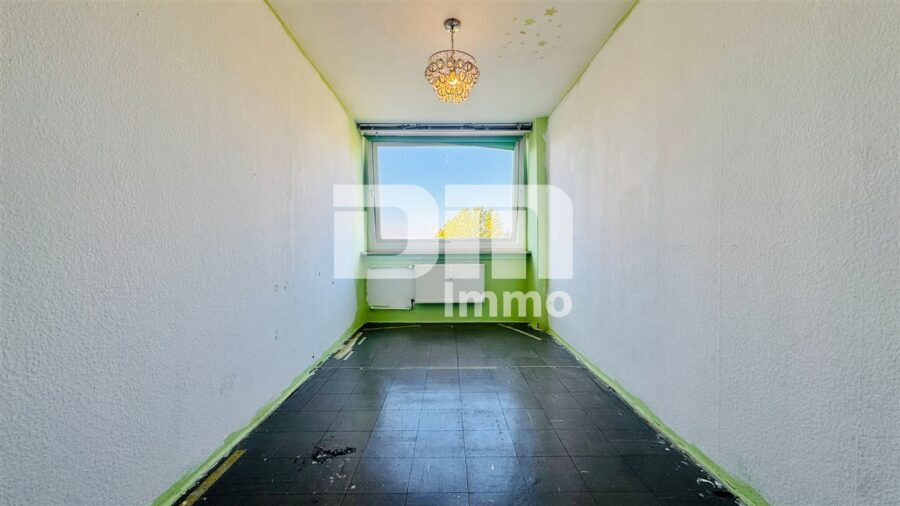 Gepflegte Dreizimmerwohnung mit Loggia in idyllischer Ortsrandlage /Campusnähe - Kinderzimmer / Gäste / Büro